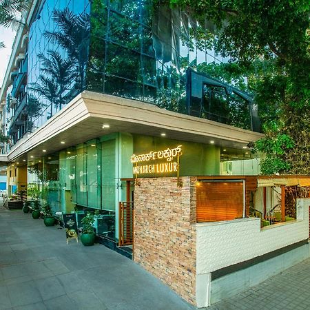 Monarch Luxur - Infantry Road Hotel Bangalore Exterior foto