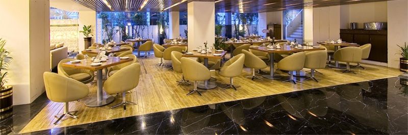 Monarch Luxur - Infantry Road Hotel Bangalore Exterior foto